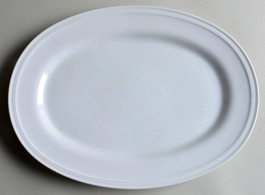 Venezia 12" Oval Serving Platter by Tirschenreuth-1