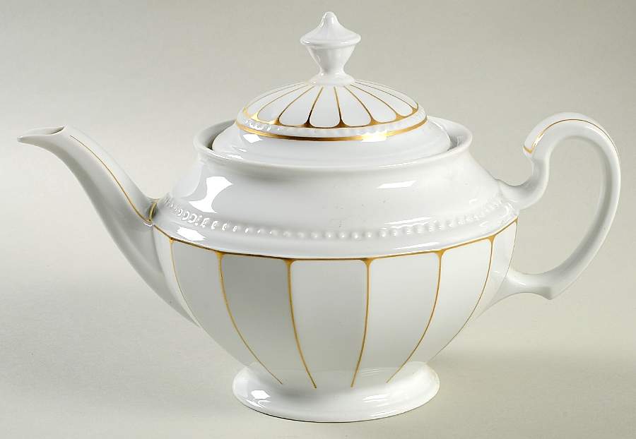 Visconti Teapot & Lid by Tirschenreuth-1
