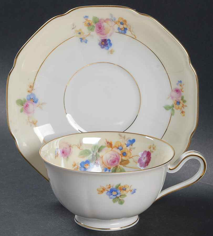 The Wilton Oversized Cup & Saucer Set by Tirschenreuth-1