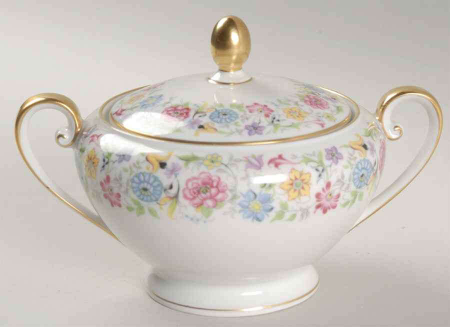 Williamsburg Sugar Bowl & Lid by Tirschenreuth-1