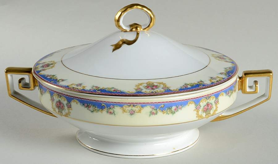 Windsor Round Covered Vegetable by Tirschenreuth-1