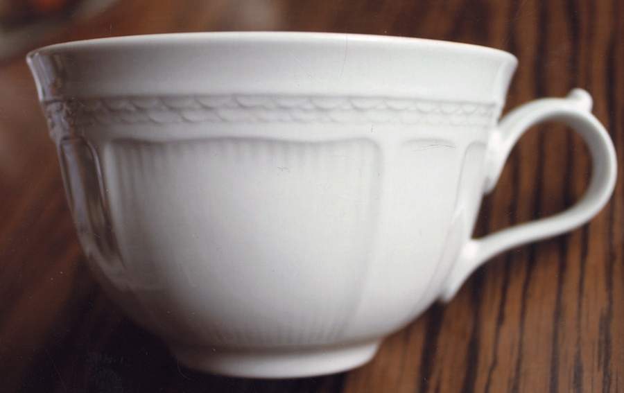 Angela Flat Cup by Tognana-1