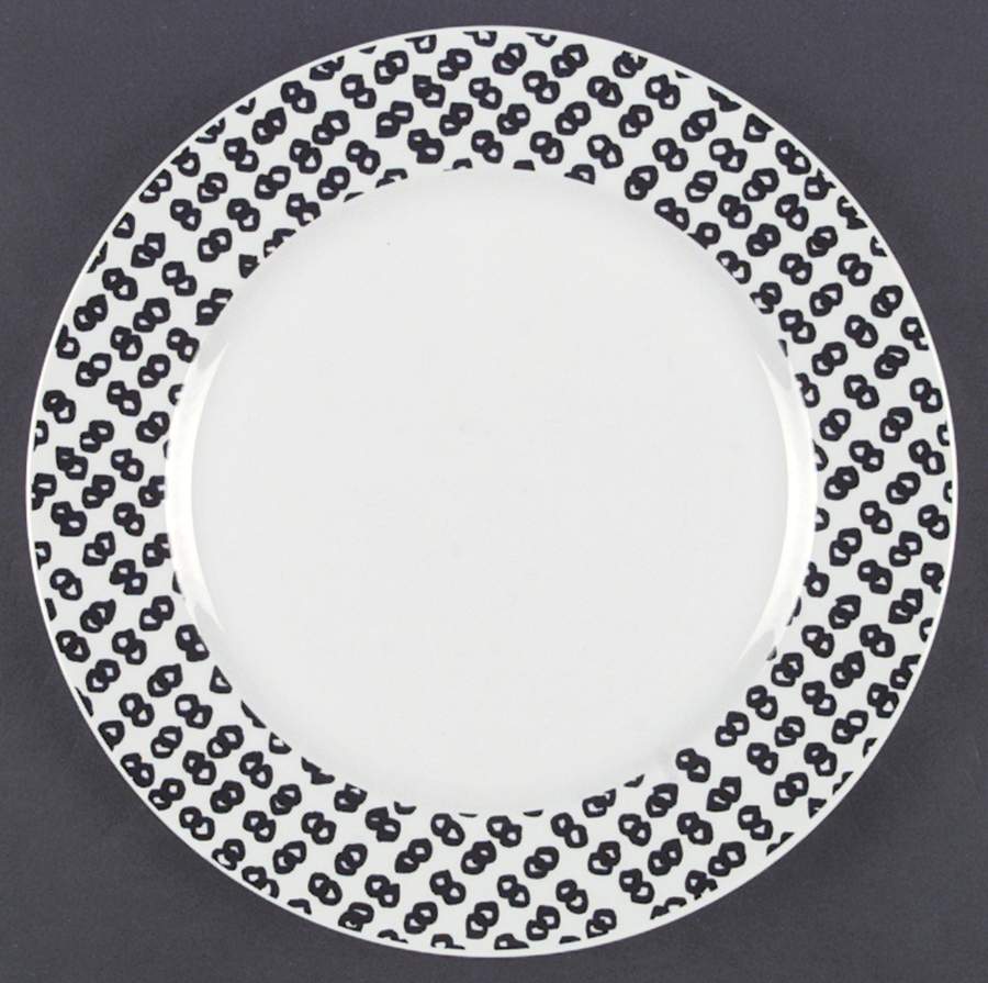 Domino Dinner Plate by Toscany-1