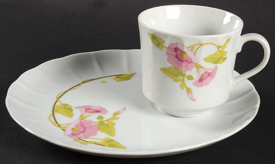 Portsmouth Snack Plate & Cup Set by Toscany-1