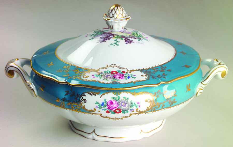 Duplessis Round Covered Vegetable by Royal Limoges-1