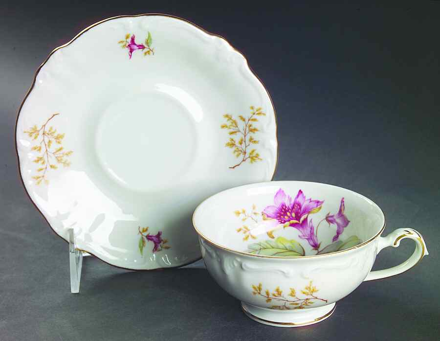 Aloha Footed Cup & Saucer Set by Treasure Chest-1