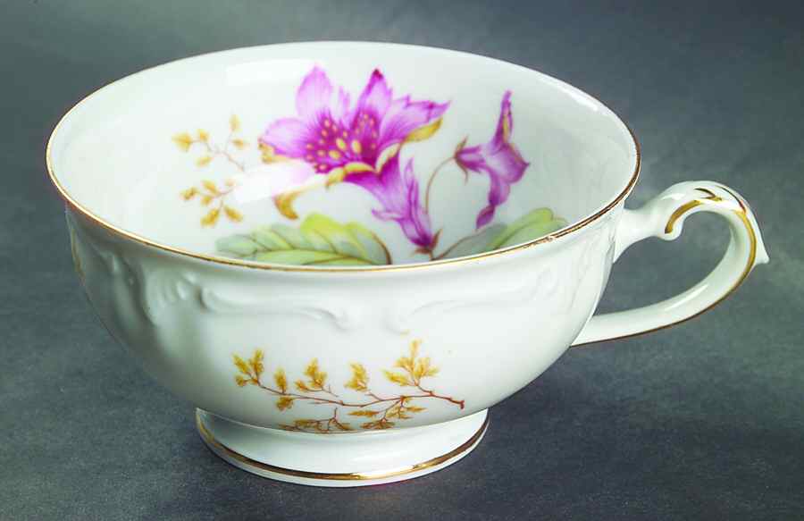 Aloha Footed Cup by Treasure Chest-1