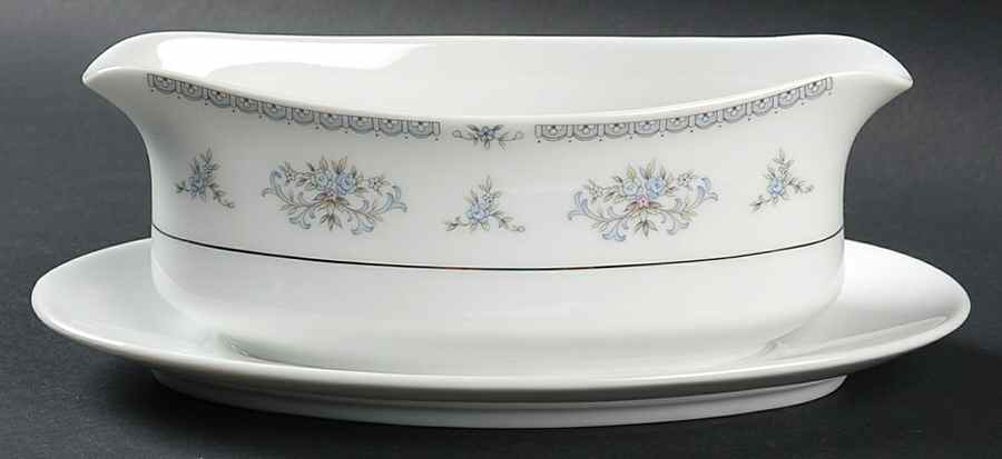 Ashley Gravy Boat with Attached Underplate by Treasure Chest-1