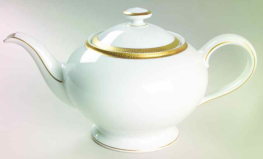Coronation Teapot & Lid by Treasure Chest-1
