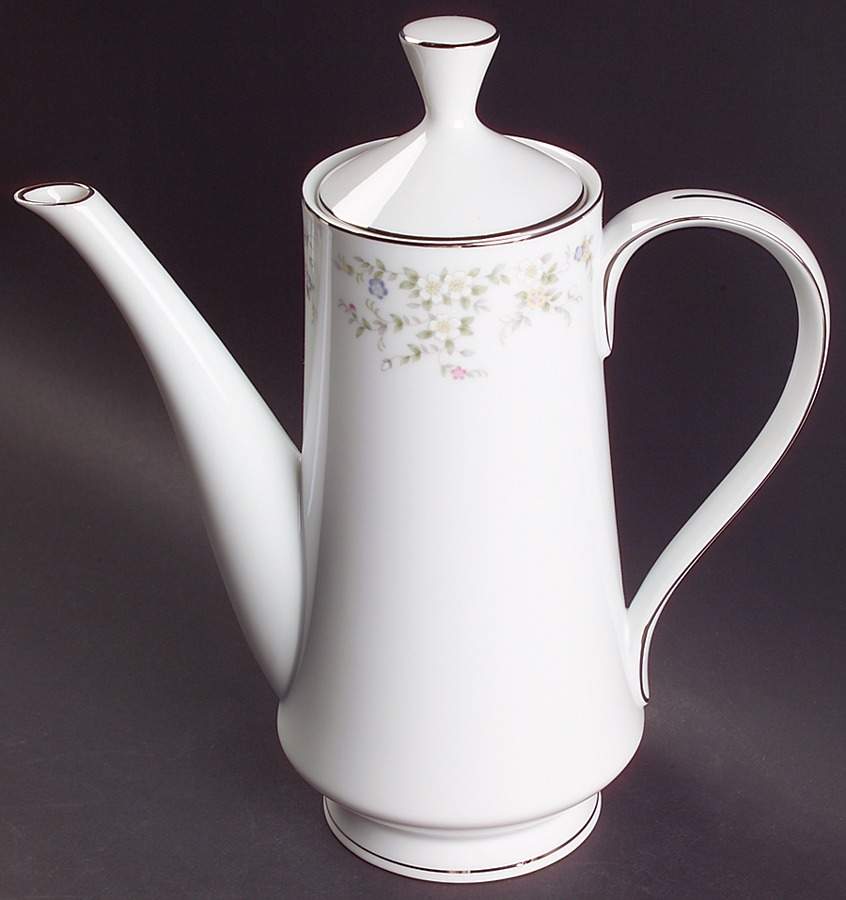 Heather Coffee Pot & Lid by Treasure Chest-1