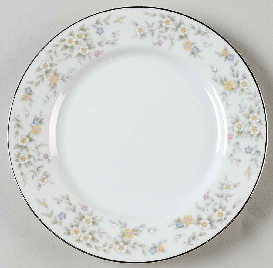 Heather Bread & Butter Plate by Treasure Chest-1
