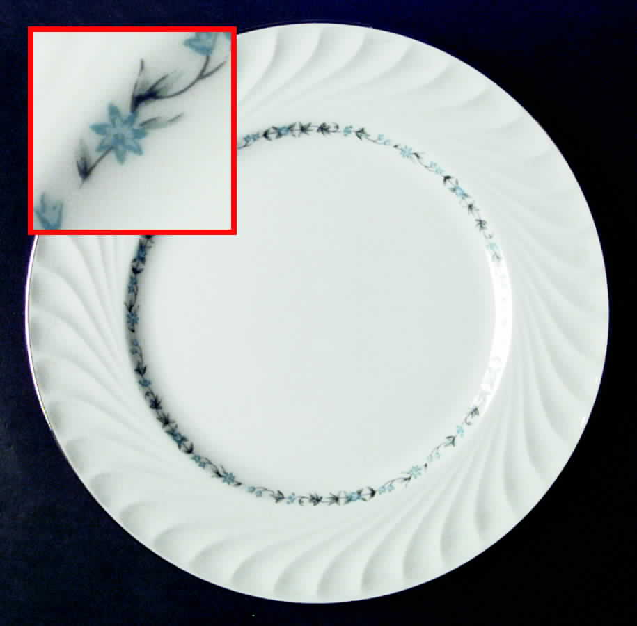 Summer Ivy Dinner Plate by Treasure Chest-1