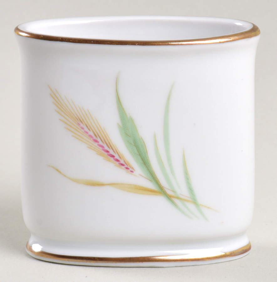 Wheat Cigarette Holder by Treasure Chest-1