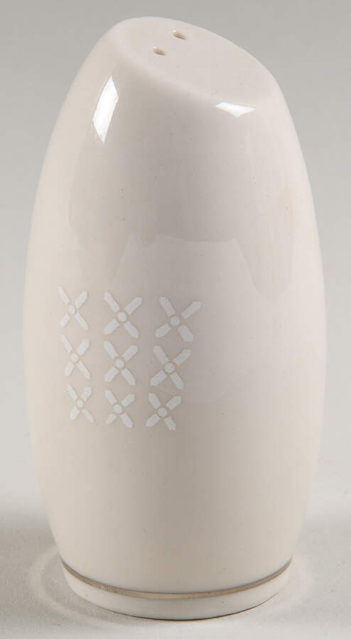 Candlewick Salt Shaker by Triomphe-1