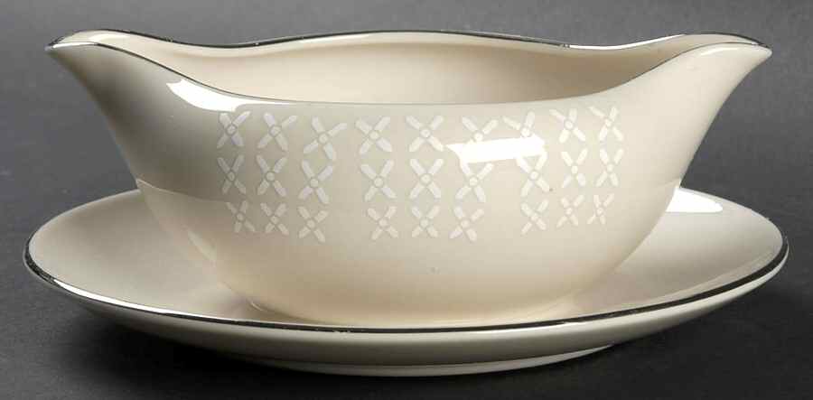 Candlewick Gravy Boat with Attached Underplate by Triomphe-1
