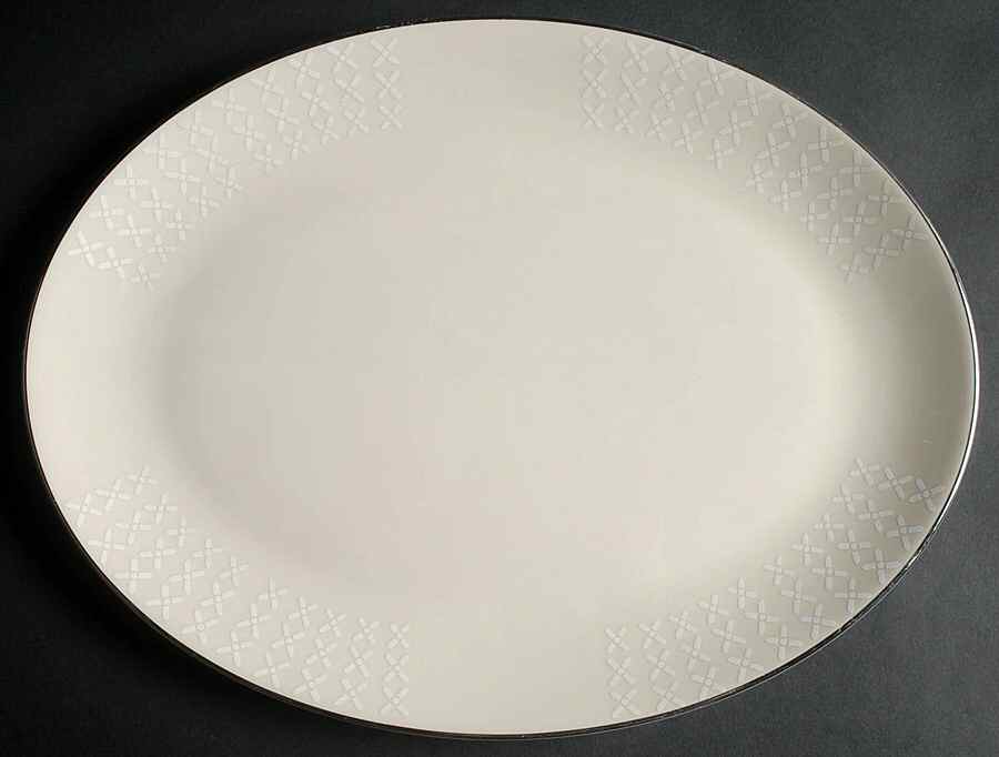 Candlewick 14" Oval Serving Platter by Triomphe-1