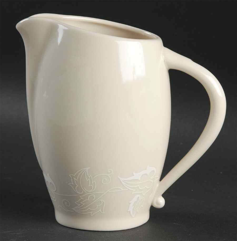 Leaf Lace Creamer by Triomphe-1