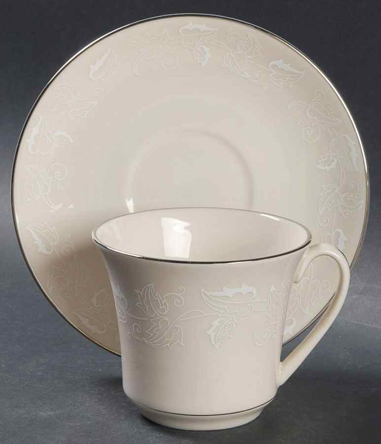 Leaf Lace Flat Cup & Saucer Set by Triomphe-1