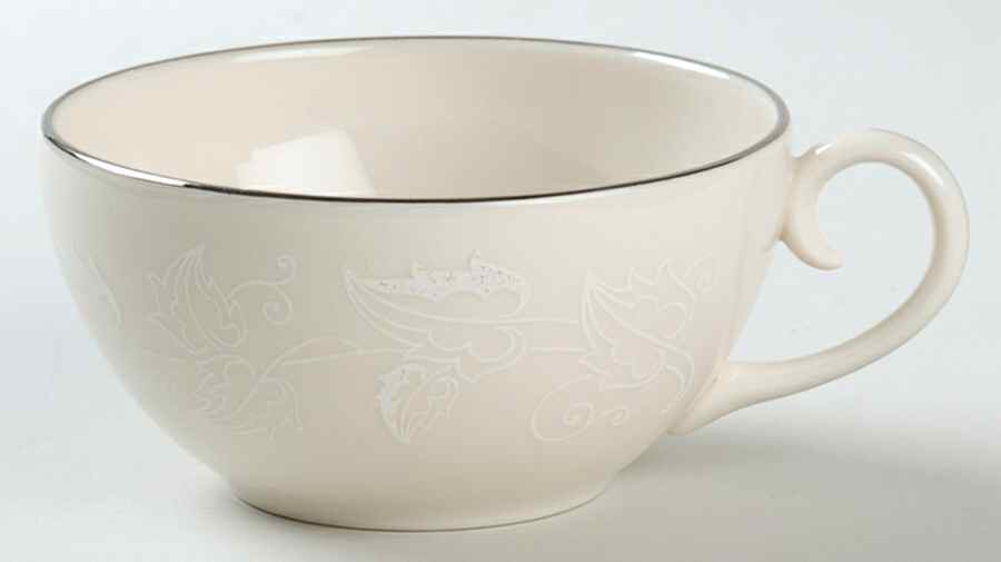 Leaf Lace Flat Cup by Triomphe-1