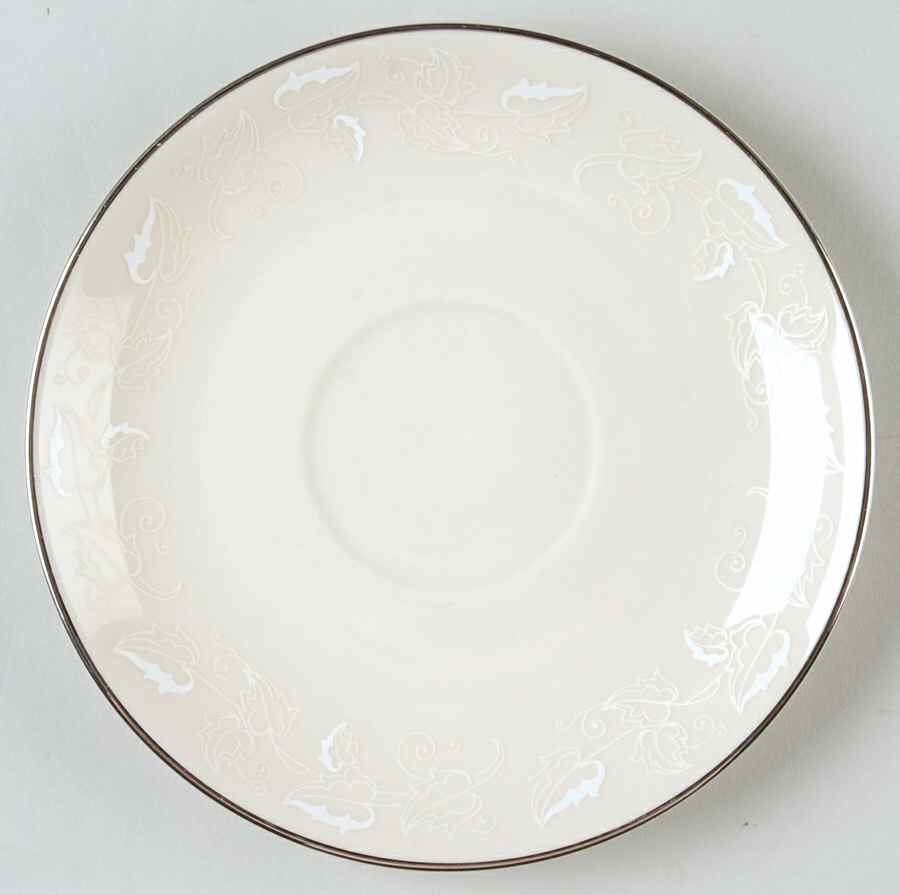 Leaf Lace Saucer by Triomphe-1