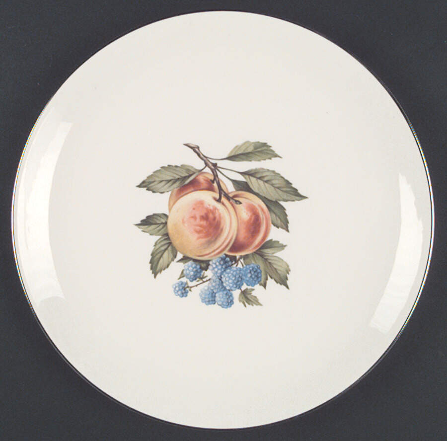 TRI7 Dinner Plate by Triomphe-1