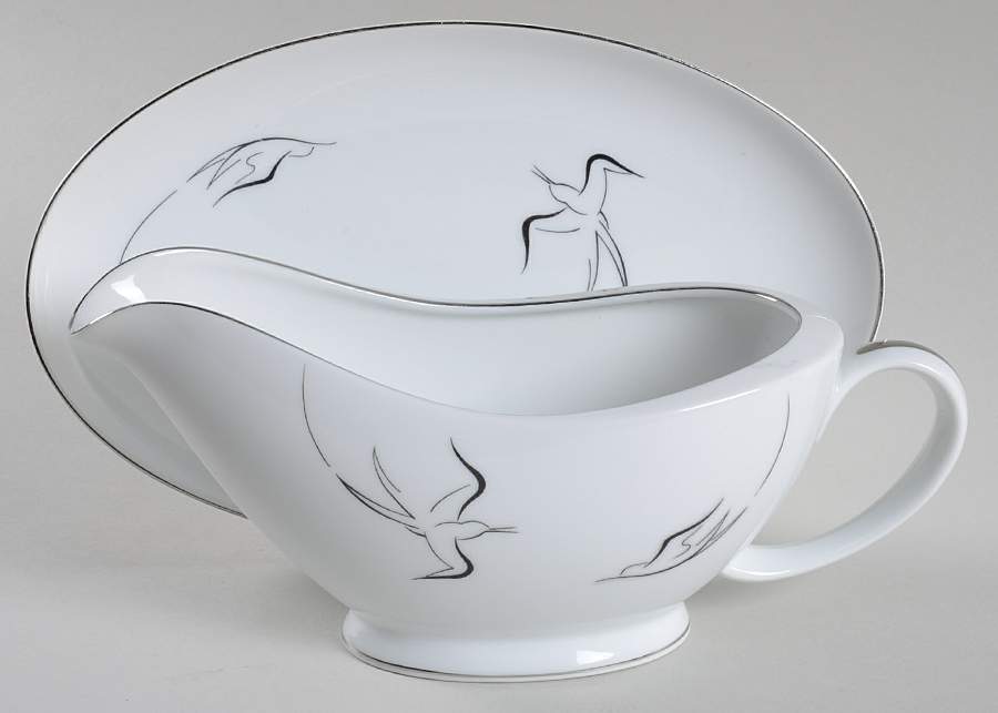 Capistrano Gravy Boat & Underplate by Trend-1