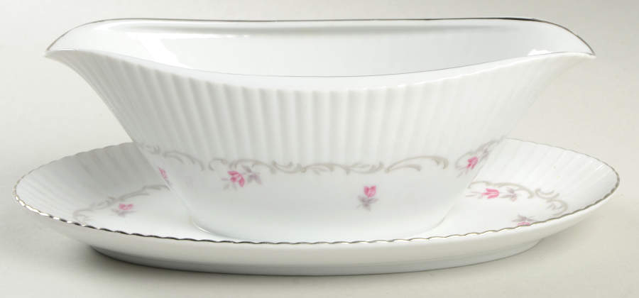 Proposal Gravy Boat with Attached Underplate by Trend-1