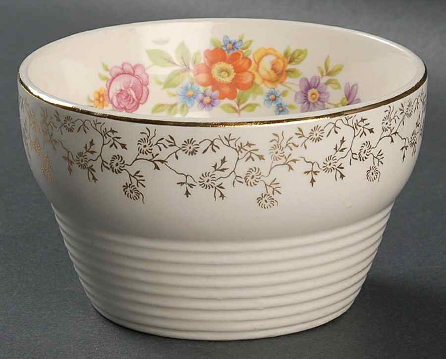 Meissen Rose (Filigree 1TS2561) Cranberry Bowl by Triumph-1