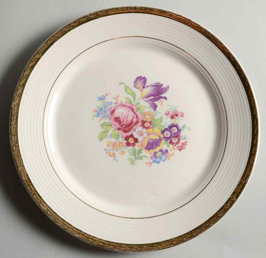 Shanlin Rose (#1T422-30) Luncheon Plate by Triumph-1