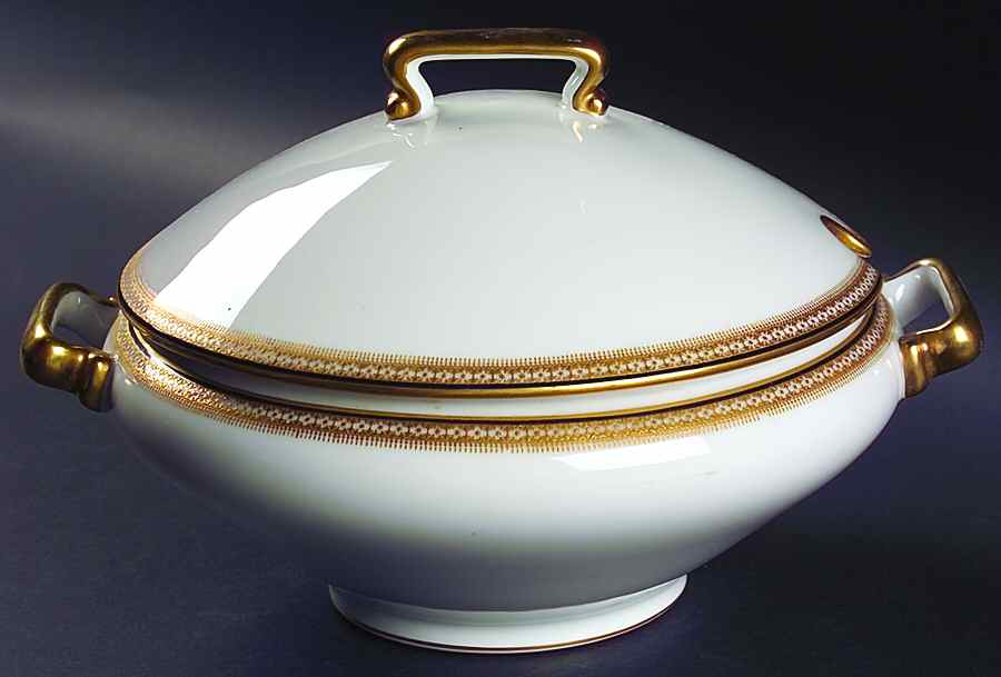5224 Tureen &  Lid by Tressemanes & Vogt-1