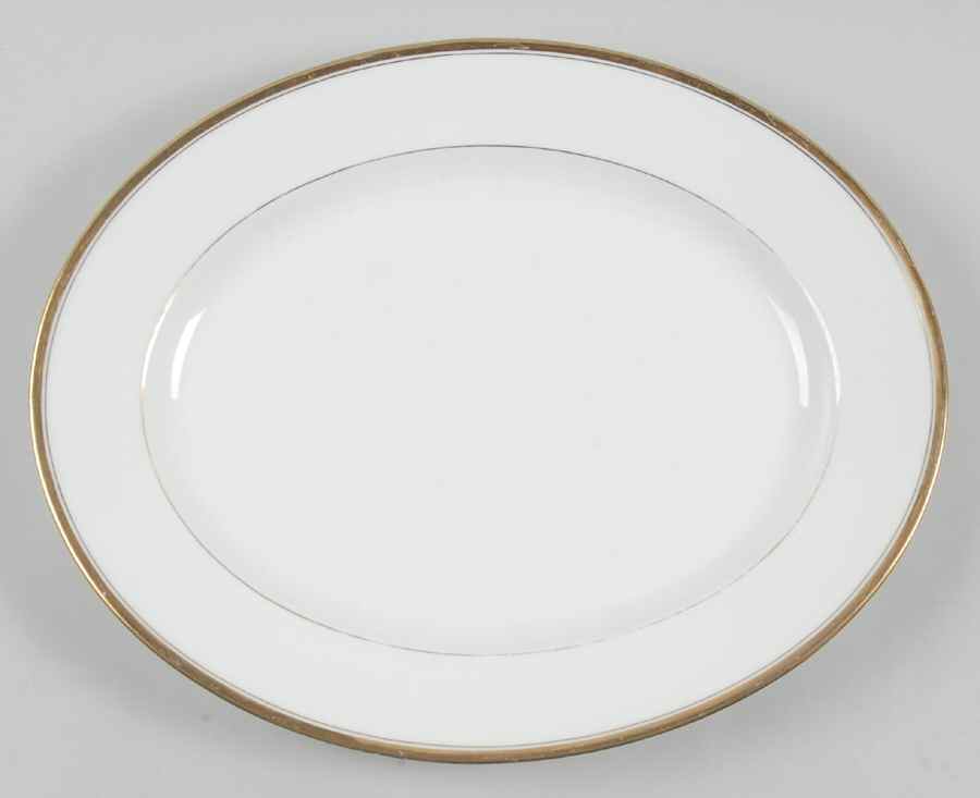 5649 13" Oval Serving Platter by Tressemanes & Vogt-1
