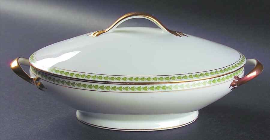 5856 Oval Covered Vegetable by Tressemanes & Vogt-1