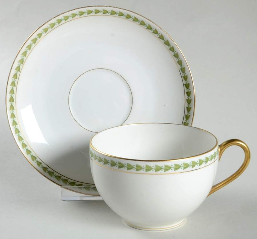 5856 Oversized Cup & Saucer Set by Tressemanes & Vogt-1
