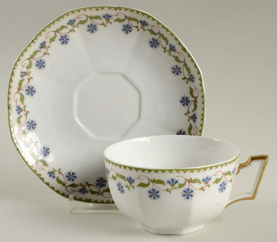 5865-5855 Flat Cup & Saucer Set by Tressemanes & Vogt-1