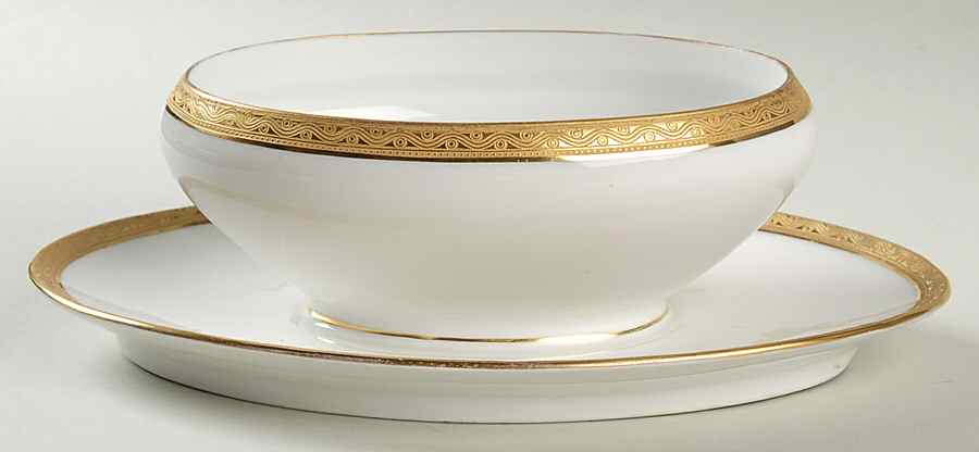 5947 Gravy Boat w/Attached Underplate No Lid by Tressemanes & Vogt-1