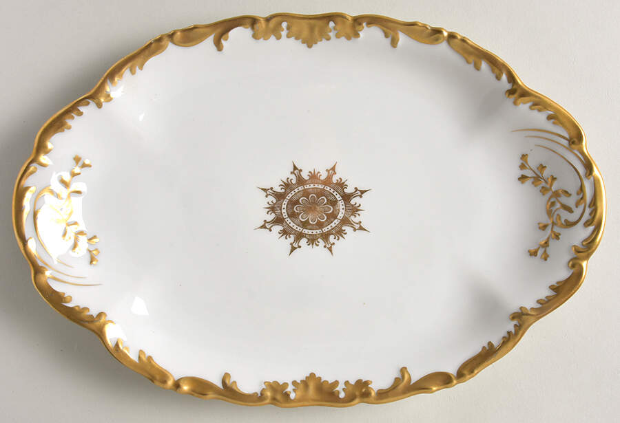 6537 11" Oval Serving Platter by Tressemanes & Vogt-1