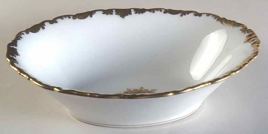 6537 9" Oval Vegetable Bowl by Tressemanes & Vogt-1