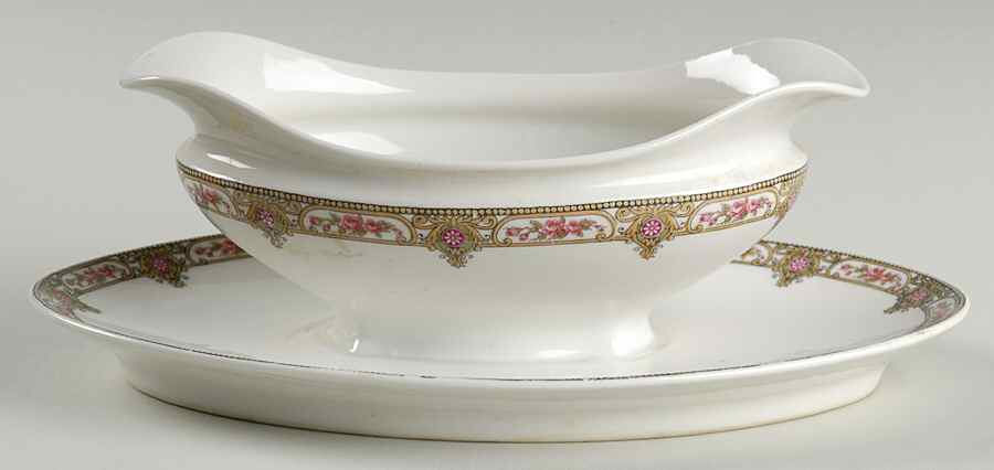 6892 Gravy Boat with Attached Underplate by Tressemanes & Vogt-1
