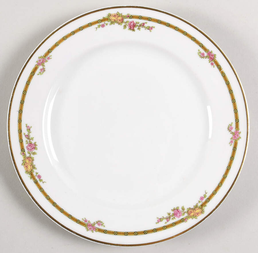6928 Luncheon Plate by Tressemanes & Vogt-1