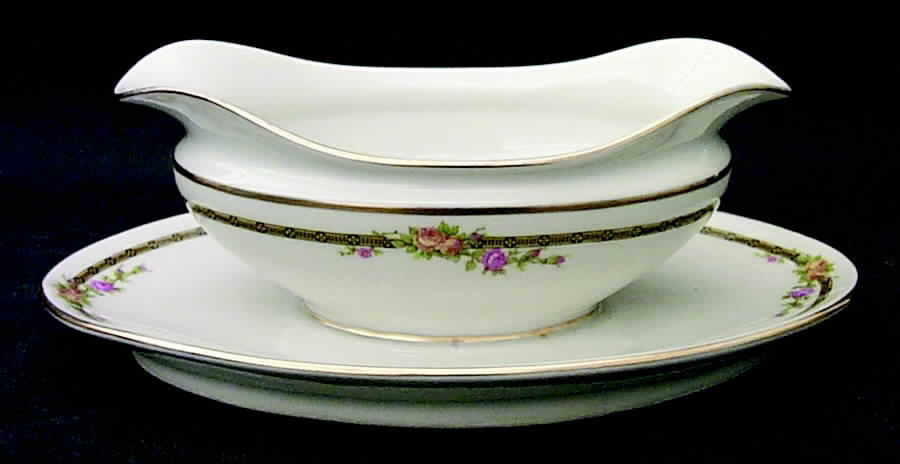 6928 Gravy Boat with Attached Underplate by Tressemanes & Vogt-1