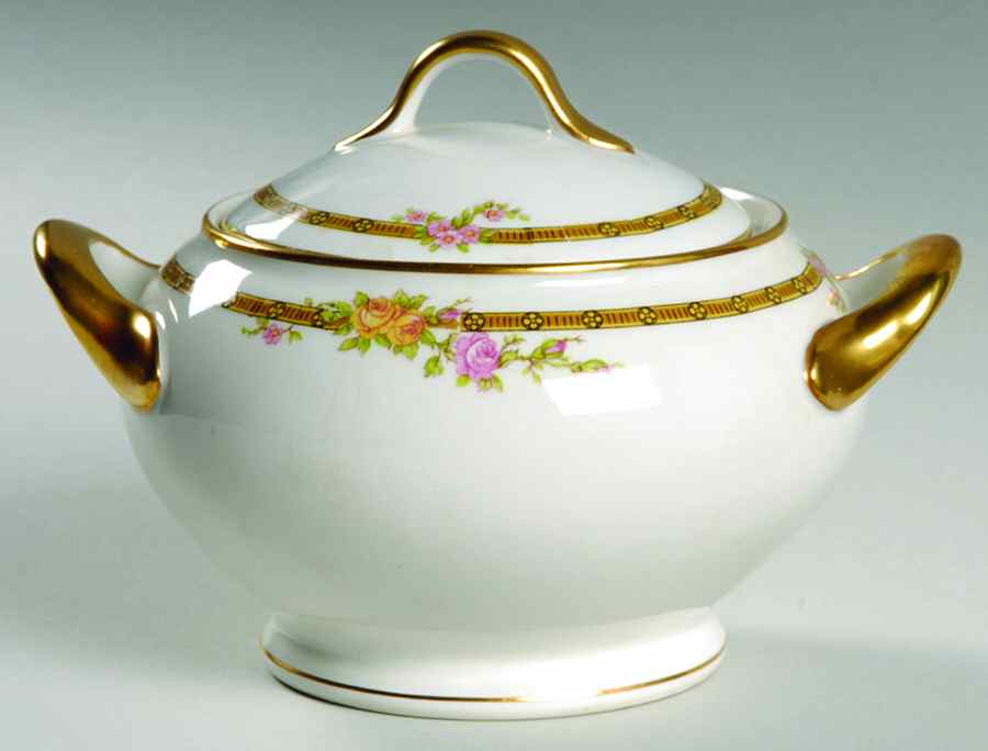 6928 Sugar Bowl & Lid by Tressemanes & Vogt-1