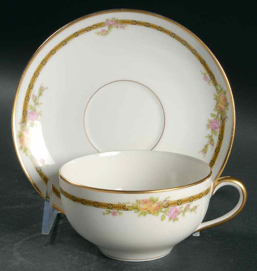 6928 Flat Cup & Saucer Set by Tressemanes & Vogt-1