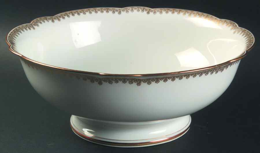 8414 (Scallop) 10" Footed Salad Serving Bowl by Tressemanes & Vogt-1