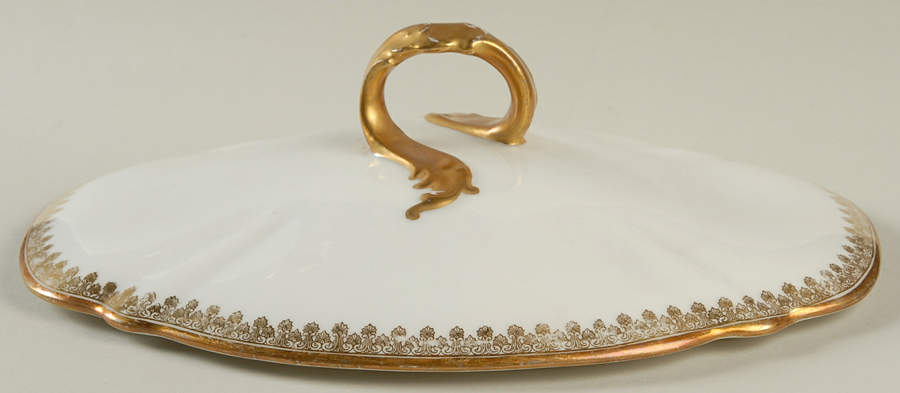 8414 (Scallop) Lid for Oval Vegetable by Tressemanes & Vogt-1