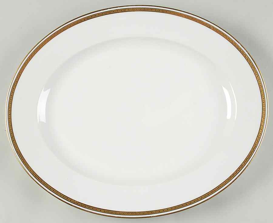 9198 15" Oval Serving Platter by Tressemanes & Vogt-1