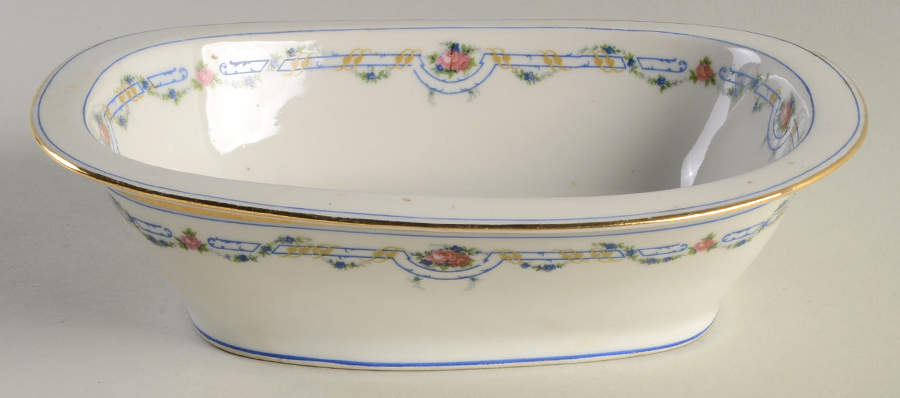 7660 8" Oval Vegetable Bowl by Tressemanes & Vogt-1