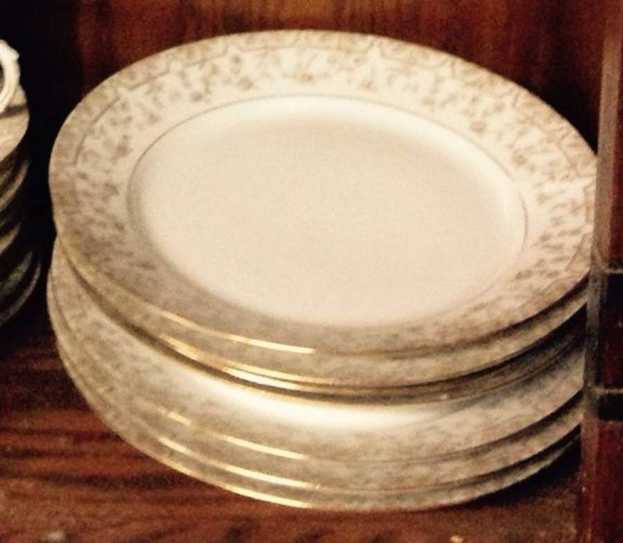 TRV101 Dinner Plate by Tressemanes & Vogt-1
