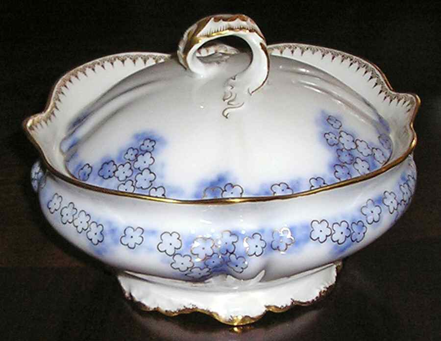 TRV103 Round Covered Butter with Strainer by Tressemanes & Vogt-1