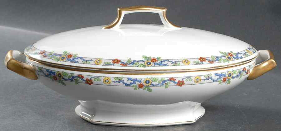 TRV12 Oval Covered Vegetable by Tressemanes & Vogt-1