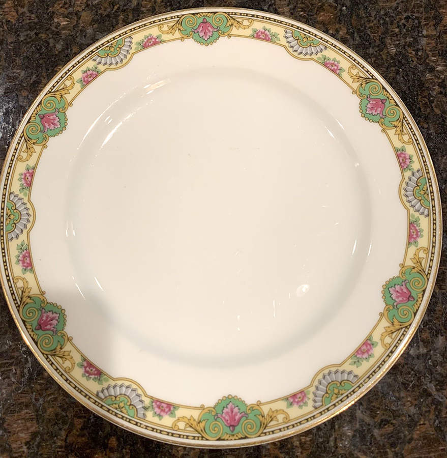 TRV129 (PINK FLOWER ON GREEN) Dinner Plate by Tressemanes & Vogt-1